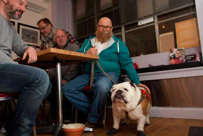 Menneskelig Varme Pa Kold World Aids Day Out About