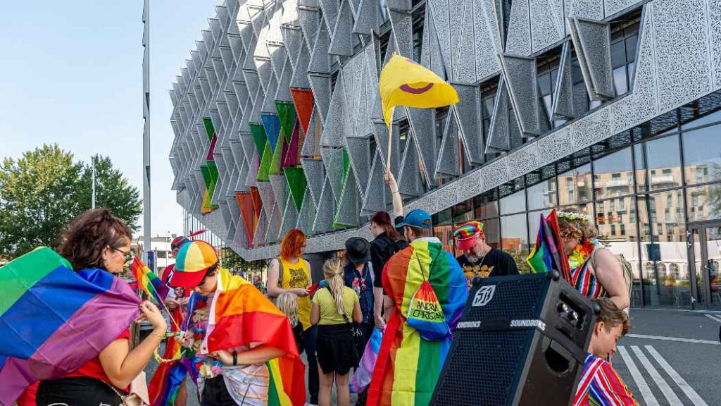 Kolding byder regnbuefolket velkommen – på lørdag er der Pride