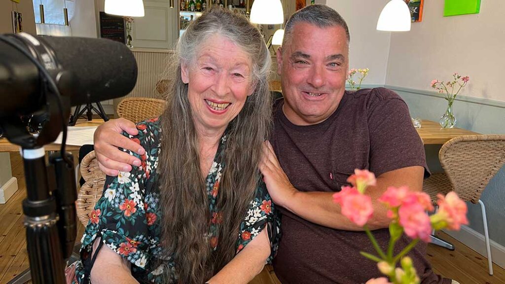 Jeg holder, hvad jeg lovede min bror på hans dødsleje