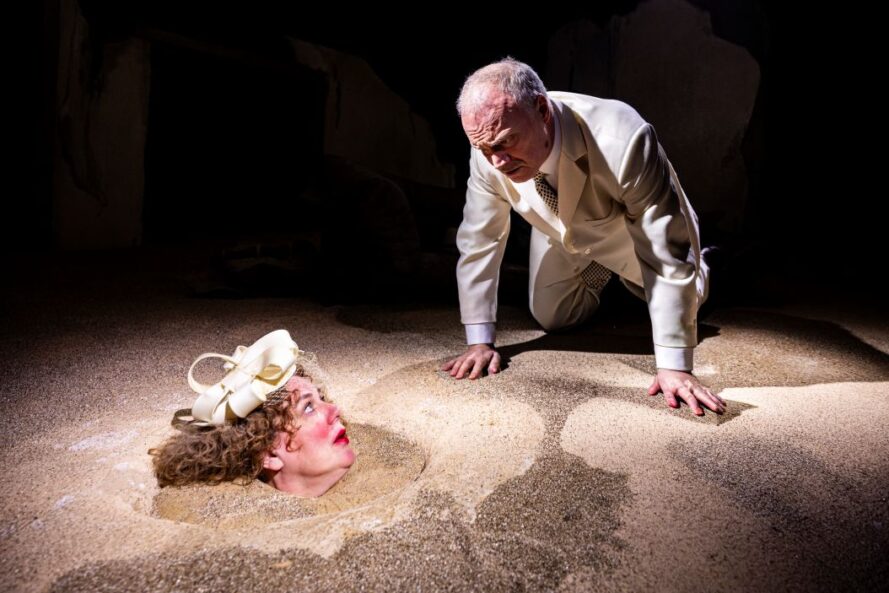 En storaktuel stemme, der nægter at holde kæft.