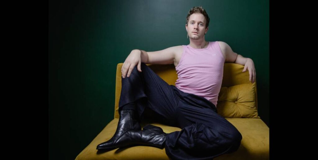 Let’s pretend it’s October – ny single fra Queer-artist Jakob Welding