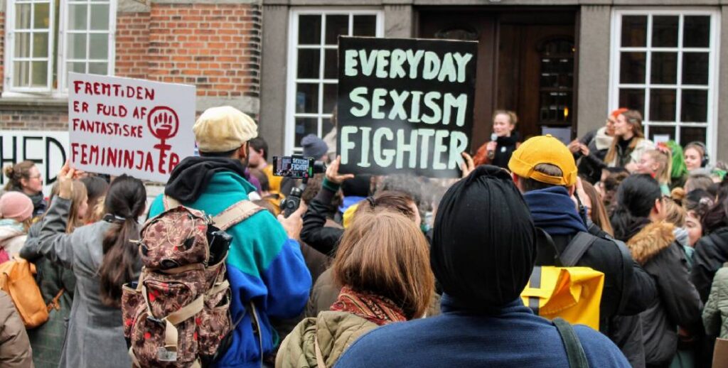 Kvindekamp for fuld udblæsning 