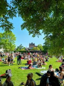 God stemning i Kongens Have.